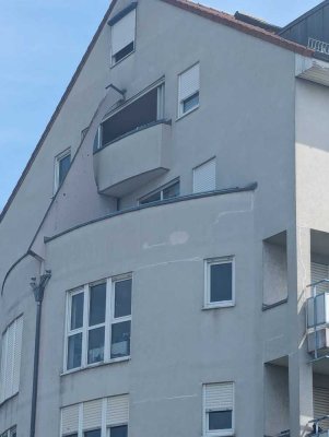 1,5-Zimmer Wohnung mit Balkon im 4. OG in Karlsruhe-Hagsfeld