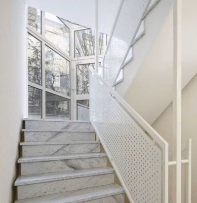 Außergewöhnlich und Apart! Attraktive 3 Zi.-Maisonettewohnung in ruhiger, grüner Lage, Süd-Ost