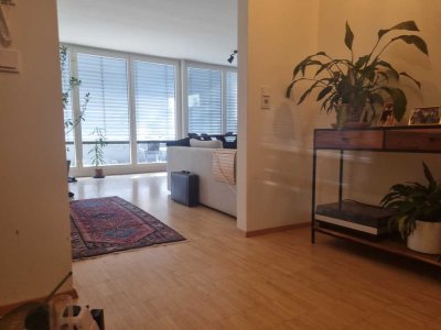 Wg zimmer in einer Helle 2,5-Zimmer Wohnung mit Balkon in Lörrach