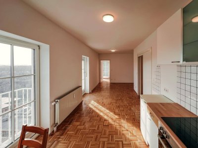 Lichtdurchflutete 3-Zimmer-Wohnung inkl. Parkplatz in Top-Lage von St. Radegund!