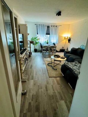 sonniger Balkon, helle 3 Zimmer in ruhiger Lage, Besichtigung Sonntag, 19.10. um 13.00 Uhr