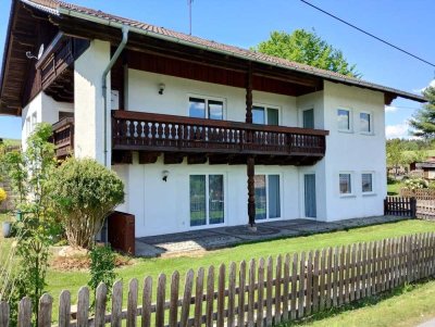 Charmantes Zweifamilienhaus in ruhiger Ortsrandlage von Viechtach