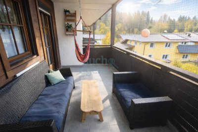 Neuer Preis! Gepflegte 4-Zimmerwohnung mit 2 Balkonen und Garagenparkplatz in Top Lage