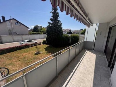 Modernisierte 3 ZKB-ETW mit Balkon und Garage in Ilvesheim.