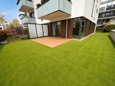 Helle Erdgeschosswohnung mit Terrasse und kleinem Garten
