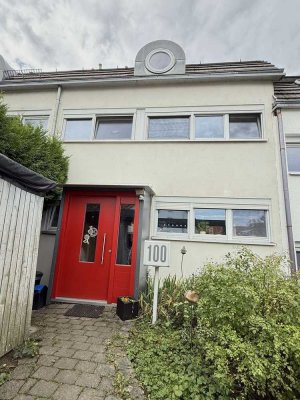 Schönes Reihenmittelhaus in ruhiger Lage