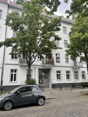 +++ Altbau! +++ Frisch renoviert! +++