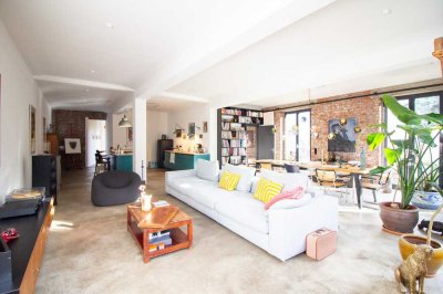 Loft-Refugium mit Gartenanteil und Dachterrasse in Hinterhof-Oase