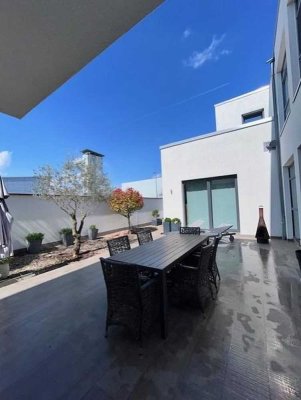 Bauhausvilla für Gewerbetreibende ( Preis auf Anfrage)