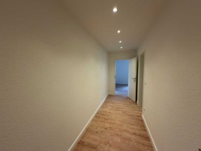 Kernsaniert & riesiger Balkon! 3 Zimmer in Vahrenwald/List