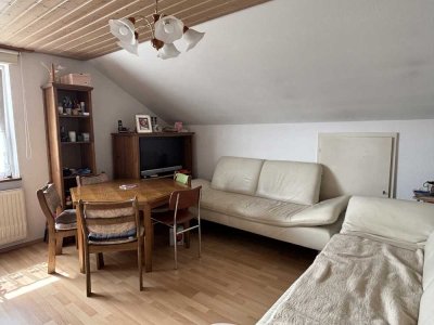 Exklusive 3,5-Zimmer-Dachgeschosswohnung in zentraler Lage von Lauchringen