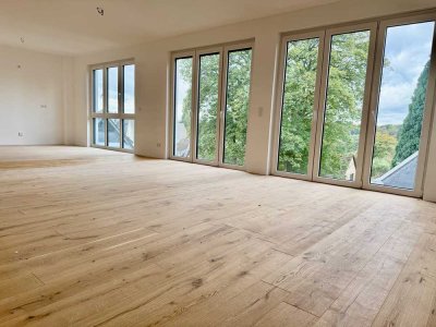 115qm Wohnung mit großem Balkon und Aussicht, Parkett, Fußbodenheizung, Aufzug