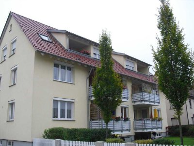 Klein aber fein  - 3 Zimmer  zum Wohlfühlen mit Balkon. DG-Whg.