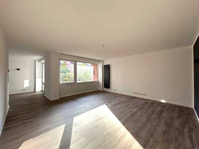 Freie 3 Zimmer Whg. mit Smart Home, Loggia und TG-Stellplatz - Zentral in Rissen