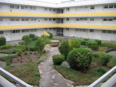 Gut geschnittene 2 Zimmer-Wohnung in Bonn-Bad Godesberg mit Tiefgaragen-Stellplatz