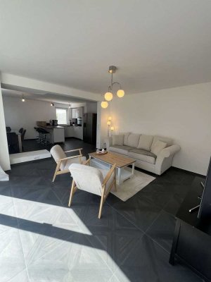 Penthouse mit Aufzug // 360 Grad Balkon // Smart-Home