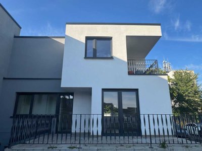 Lichtdurchflutete Wohnung | Offene Wohnküche | großzügige Terrasse