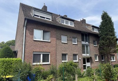 Charmante Dachgeschosswohnung in TOP Lage