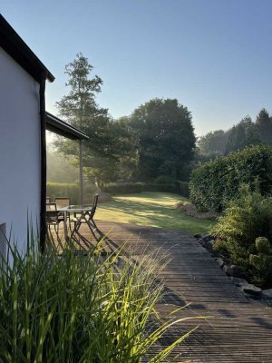 Familienidyll am Naturschutzgebiet – Ruhige Sackgassenlage mit Gartenparadies in Stadtnähe!