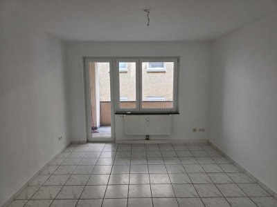 3-ZW mit Balkon in Innenstadtlage im Erdgeschoss - 2er-WG möglich!