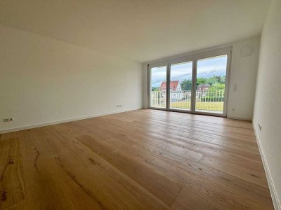 Ihr neues Zuhause: Lichtdurchflutete Neubauwohnung in ruhiger Lage