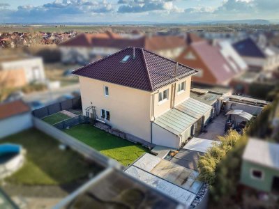 Sarstedt: Charmante Stadtvilla mit viel Platz zum Leben & Lieben