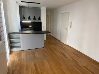 ohne Provision 2-Zimmer-Wohnung ca. 38,5m² mit Balkon und EBK in der Mainzer Altstadt
