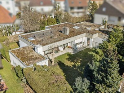 Helle, großräumige Architektenvilla im Bungalow-Stil - ca. 223 m² Wfl. in Straubing-Süd