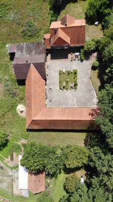 Barnstorf OT - 3 Seiten Resthof mit altem Baumbestand zu verkaufen