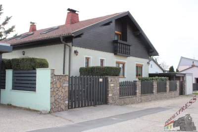 Sehr gut gelegenes Einfamilienhaus bzw. Zweifamilienhaus in ruhiger Lage in Deutsch Wagram