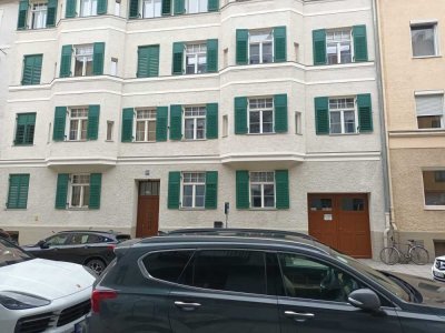 Stilaltbau-DMS, 2-5 Zi. Whg. mit kl. Garten, Neuhausen zum Selbstausbau