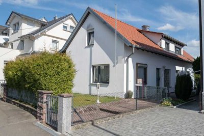 Provisionsfrei* Attraktives Einfamilienhaus für Gartenliebhaber