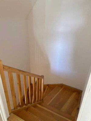 Freundliche 4-Zimmer-Wohnung mit Balkon in Annweiler am Trifels