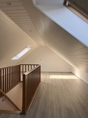Große Wohnung mit Loggia