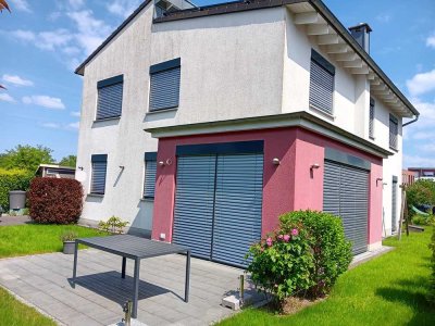 Modernes familienfreundliches großzügiges Einfamilienhaus in Düsseldorf Itter