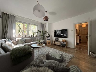 Renovierte, schicke 3-Zimmer-Wohnung mit Balkon und Einbauküche im Kreuzviertel in Dortmund