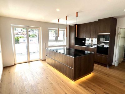 Exklusives Penthouse mit 3,5 Zimmern und Dachterrasse in Würzburg-Heidingsfeld