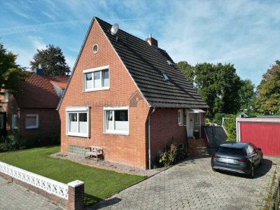 Herrentor! Gepflegtes Einfamilienhaus mit modernen Bädern, Pool, Kamin & Garage in beliebter Lage!