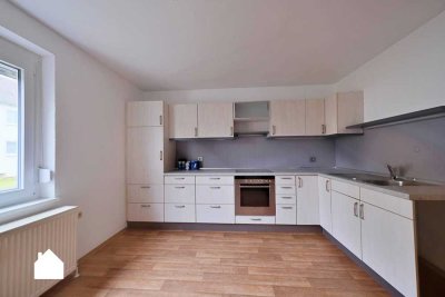 Einziehen & wohlfühlen – Erdgeschosswohnung mit Altbauflair