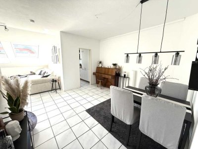 Möblierte 3-Zimmer-Wohnung mit Balkon in ruhiger Lage – Wohnen auf Zeit in Porz-Urbach