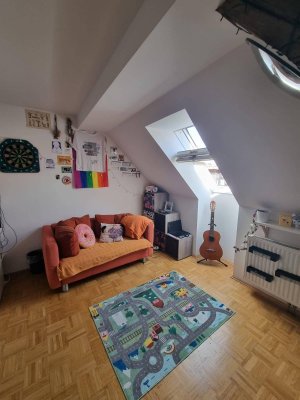 1-Zimmerwohnung in Uni-nähe/ 1-room apartment near university ab April