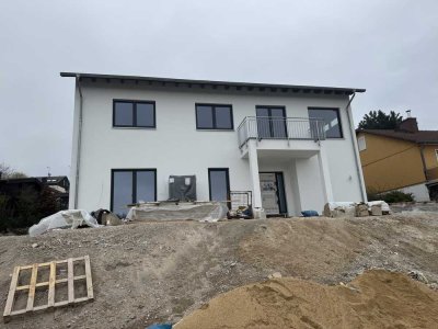 Geräumige Doppelhaushalte Wiesbaden-Auringen / House Close to International School