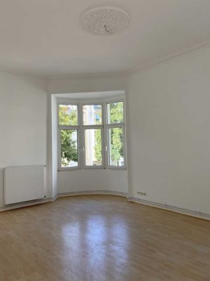 Schöne 4 Zimmerwohnung im Frankenberger Viertel, Altbau, Balkon