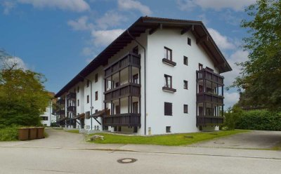 Bad Tölz: 
Modernisierte 3,5-Zimmer-Wohnung mit drei Loggien 
-Verfügbar ab dem 01.10.2025