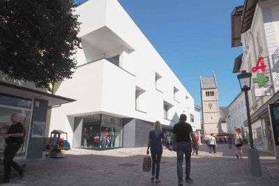 zentral - modern - hell