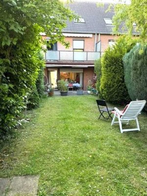 Wunderschönes Reihenhaus mit Garten, Sauna und Garage in ruhiger Lage zu verkaufen