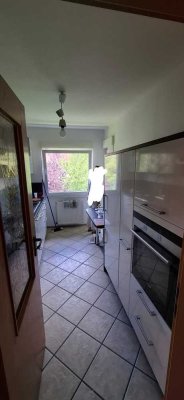 Attraktive 2-Zimmer-Wohnung mit gehobener Innenausstattung mit Einbauküche in Hameln