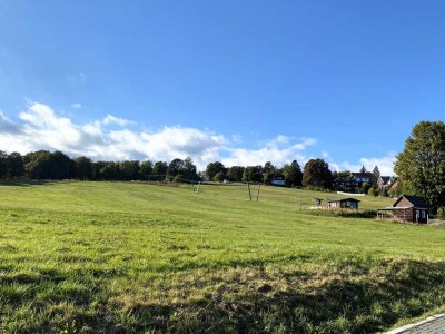 Ruhige Lage neben der Skiwiese und in wenigen Minuten im Stadtzentrum