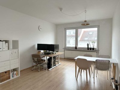 Helle 2-Zimmer Wohnung im 3. OG mit Loggia  in Bremen-Fesenfeld