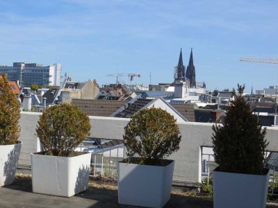 Penthouse über zwei Etagen, große Terrasse, zwei Balkone, Nähe Rudolfplatz